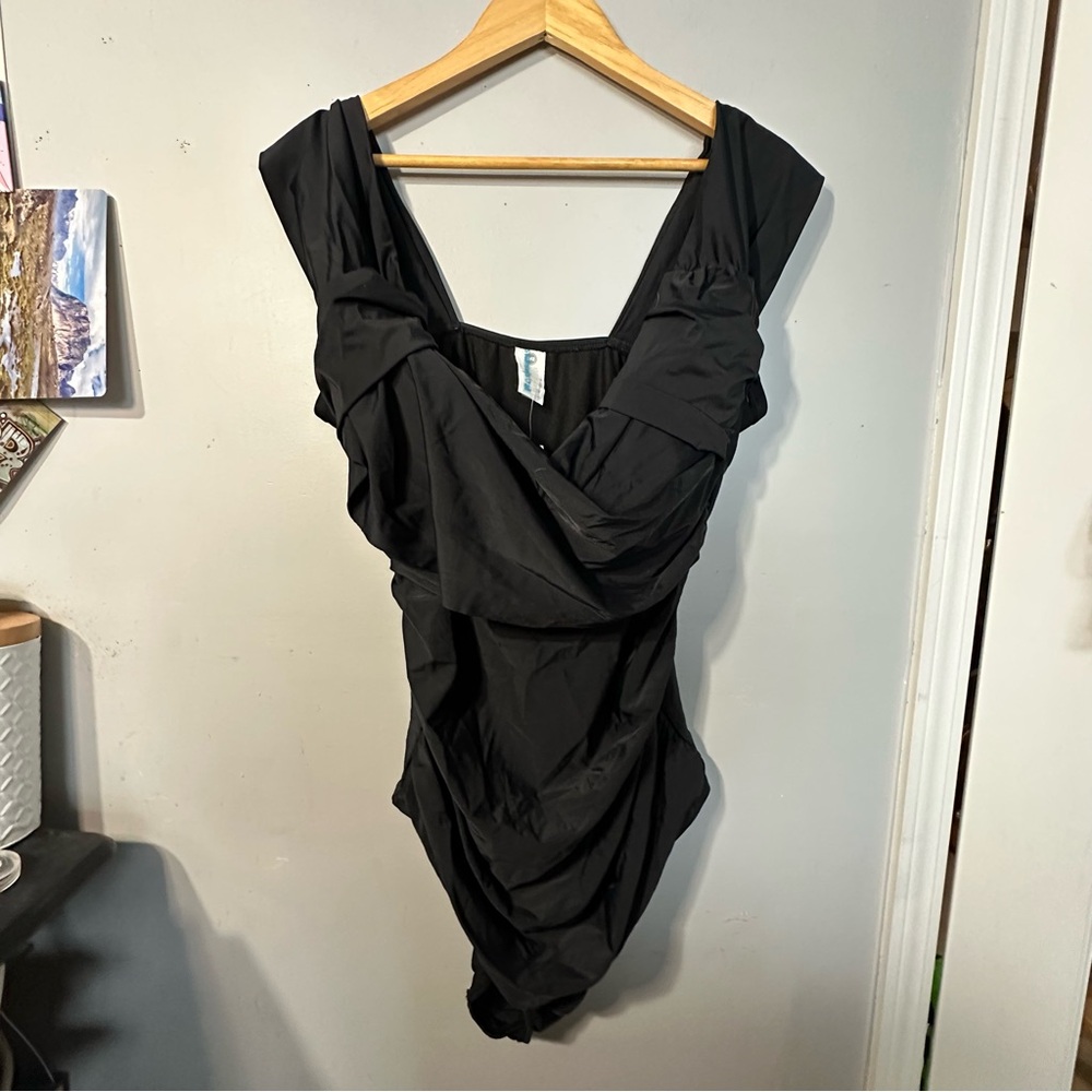 🆕 SWIMSUITS FOR ALL Ruched One Piece Flattering Swimsuit